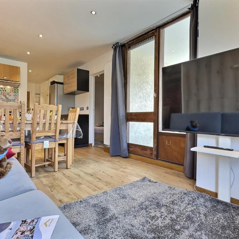 Appartement 6 personnes avec Parking Couvert - 1 chambre - 4 lits - Netflix & wifi haut débit - Apartamento de 2 dormitorios - 10