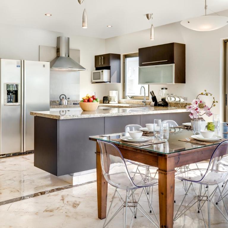 Paseo Luxury Suites - Two-Bedroom Apartment - 7