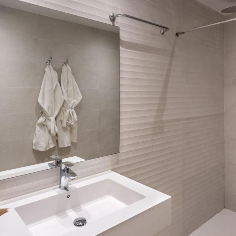 Hotel Rovira - Suite Junior - 11