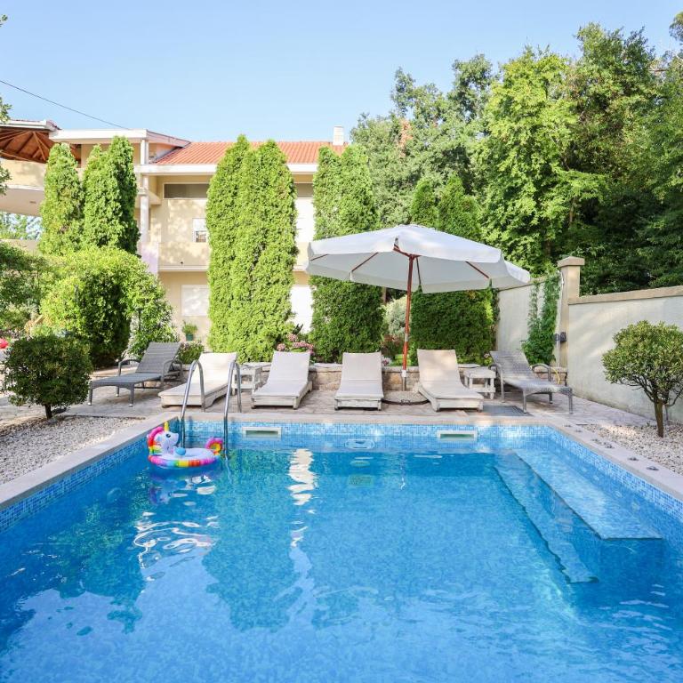 Villa Besha - Villa with Private Pool - 38