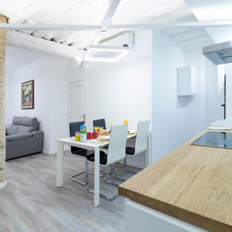 Piso en el Centro de Zaragoza, Parking GRATIS, Check-in 24h - Apartamento de 2 dormitorios - 9