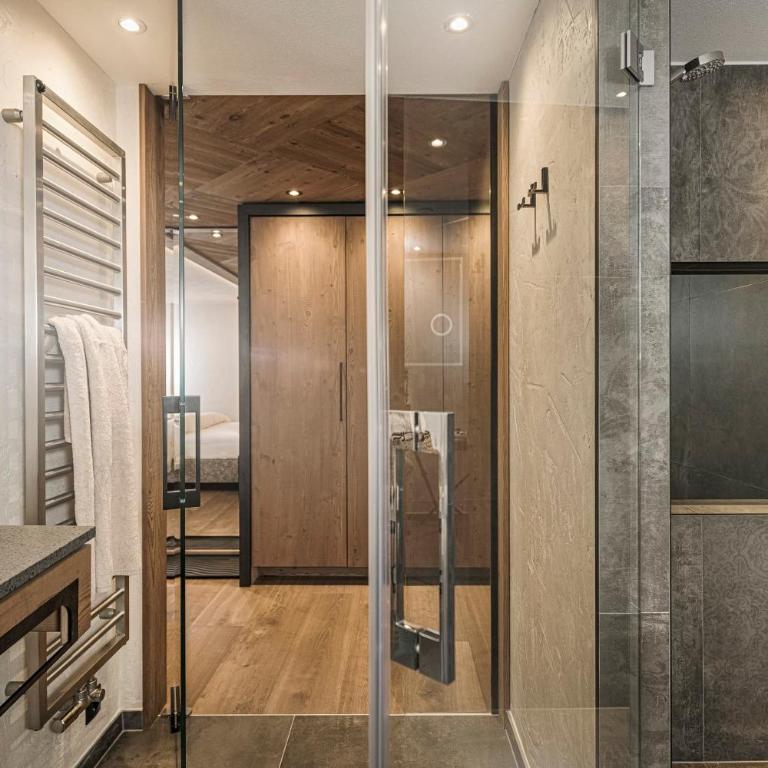 SonnenHOF hotel gerlos centrum - Deluxe Doppelzimmer mit Balkon - 8