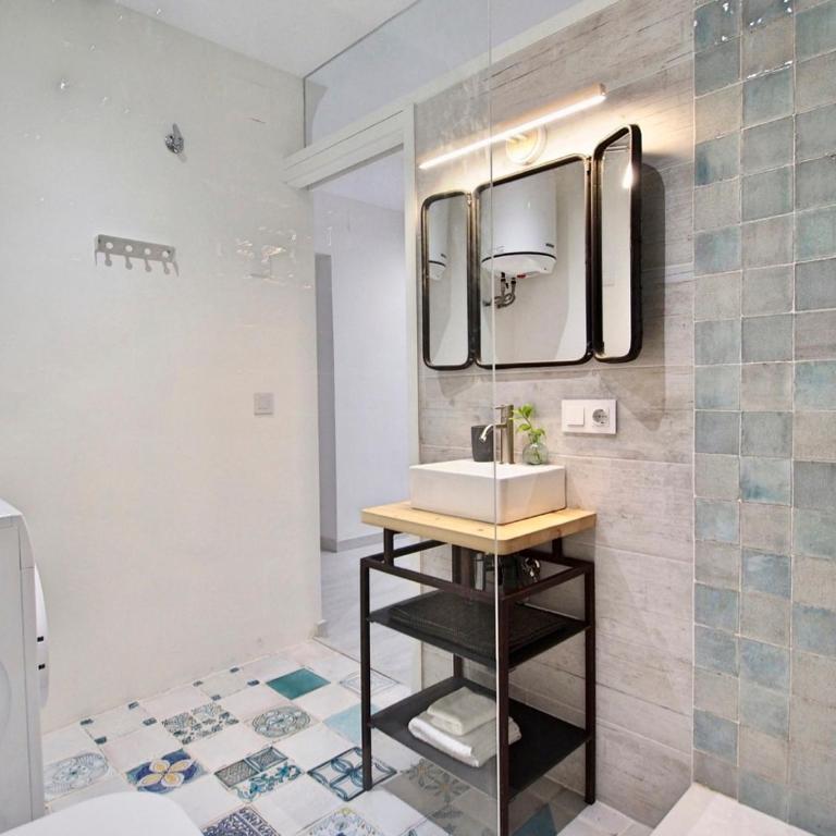 Elena Apartments Girona - Apartamento de 1 dormitorio - 9