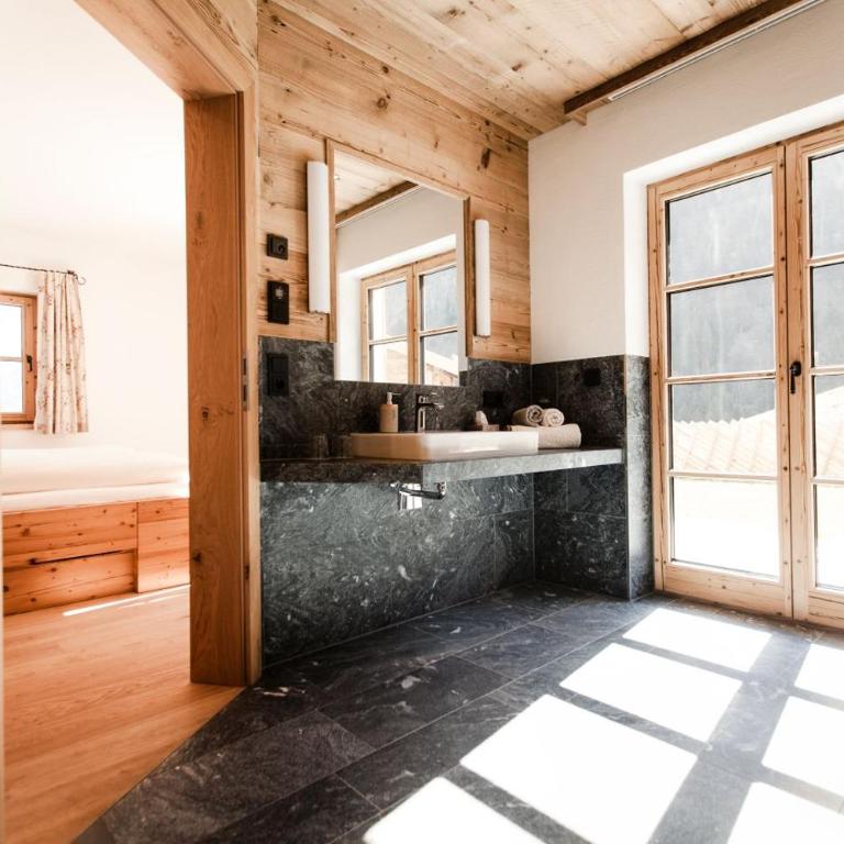 Alpenchalet Rauris - Holiday Home with bathroom - 8