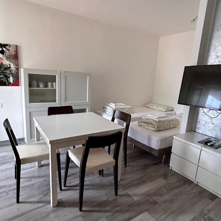 Holiday Apartments Bellariva - Appartamento con 1 Camera da Letto, Balcone e Vista Lago - 1