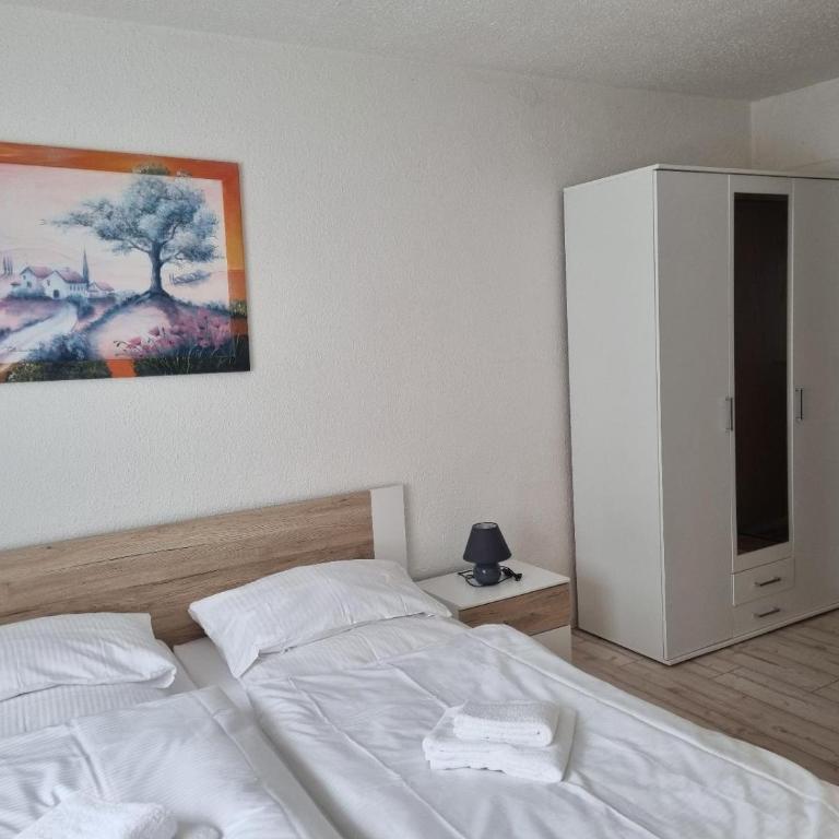 Hotel Pension Anke - Apartment mit 1 Schlafzimmer und Balkon (4 Personen) - 4