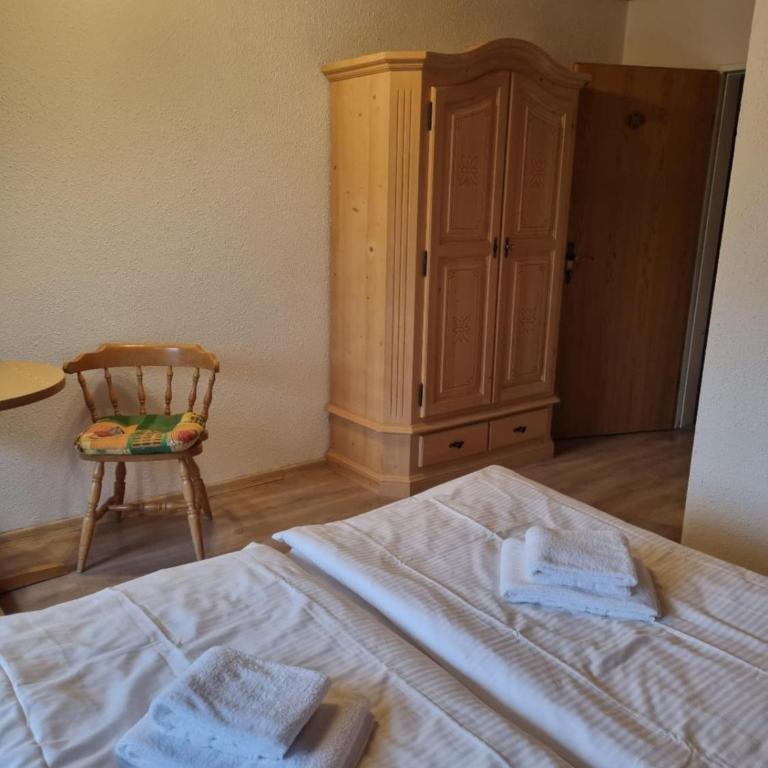 Hotel Pension Anke - Apartment mit 1 Schlafzimmer und Balkon (3 Personen) - 1