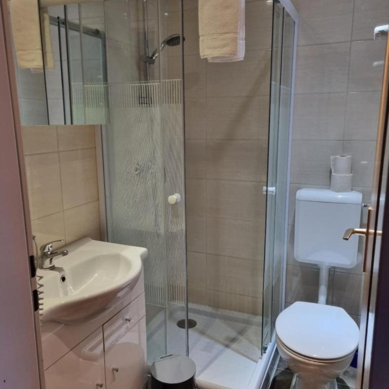 Hotel Pension Anke - Apartment mit 1 Schlafzimmer und Balkon (3 Personen) - 4