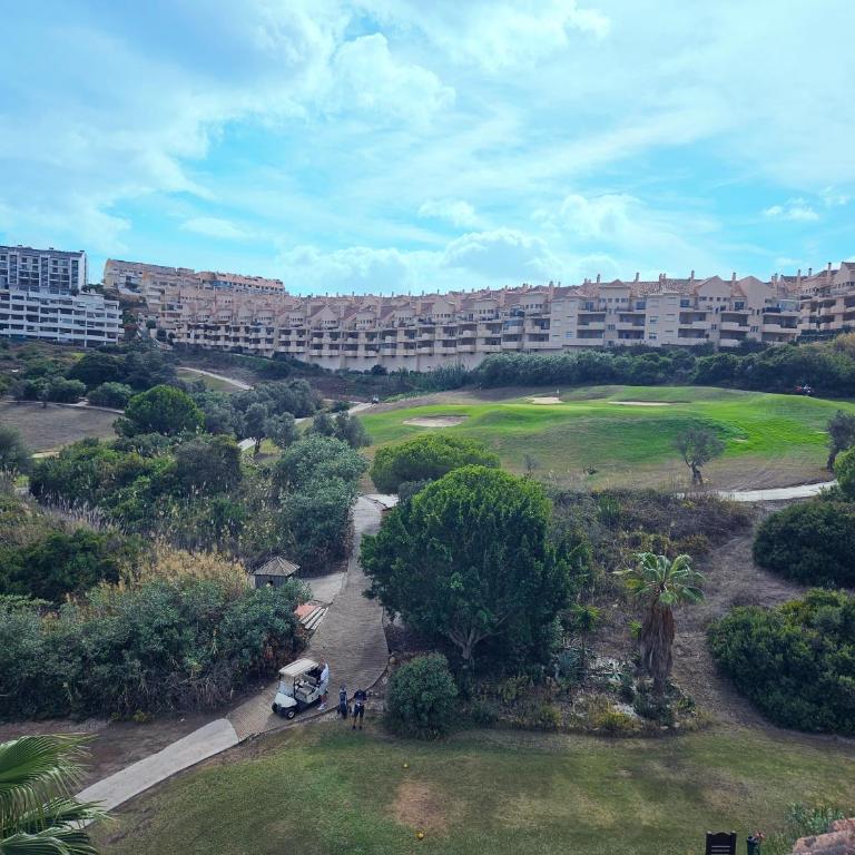 Duquesa 2 bed with sea and golf views and 5 pools - Apartamento de 2 dormitorios - 28