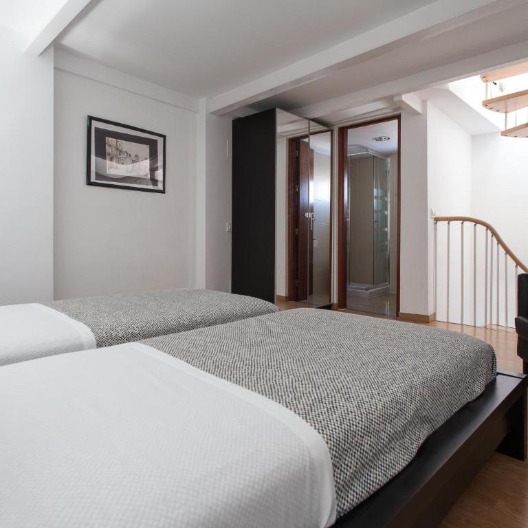 Apartamentos Edificio Constitución - Apartamento con terraza privada (6 adultos) - Ático - Calle Adolfo Rodríguez Jurado, 8 - 4