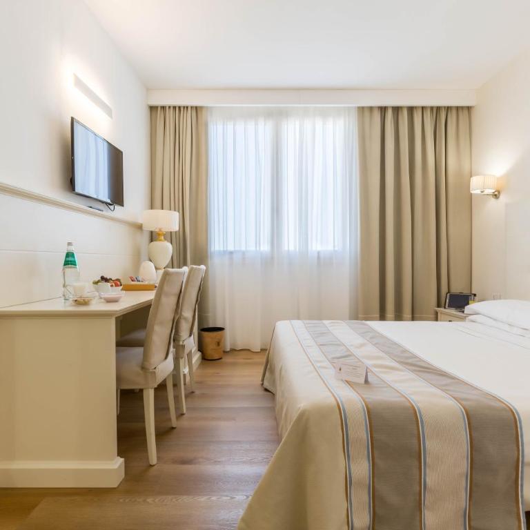 Hotel Catalunya - Camera Matrimoniale/Doppia con Letti Singoli con Vista Mare Laterale - 4