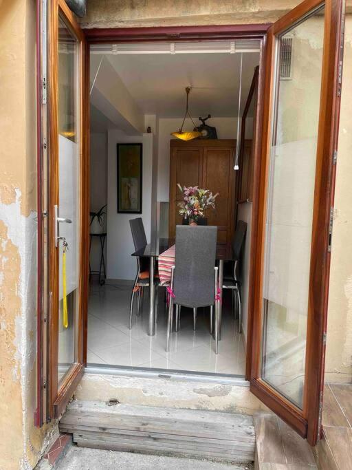 ChezAdrienParis - Appartement de 90m2 en souplex - Appartement 2 Chambres - 11