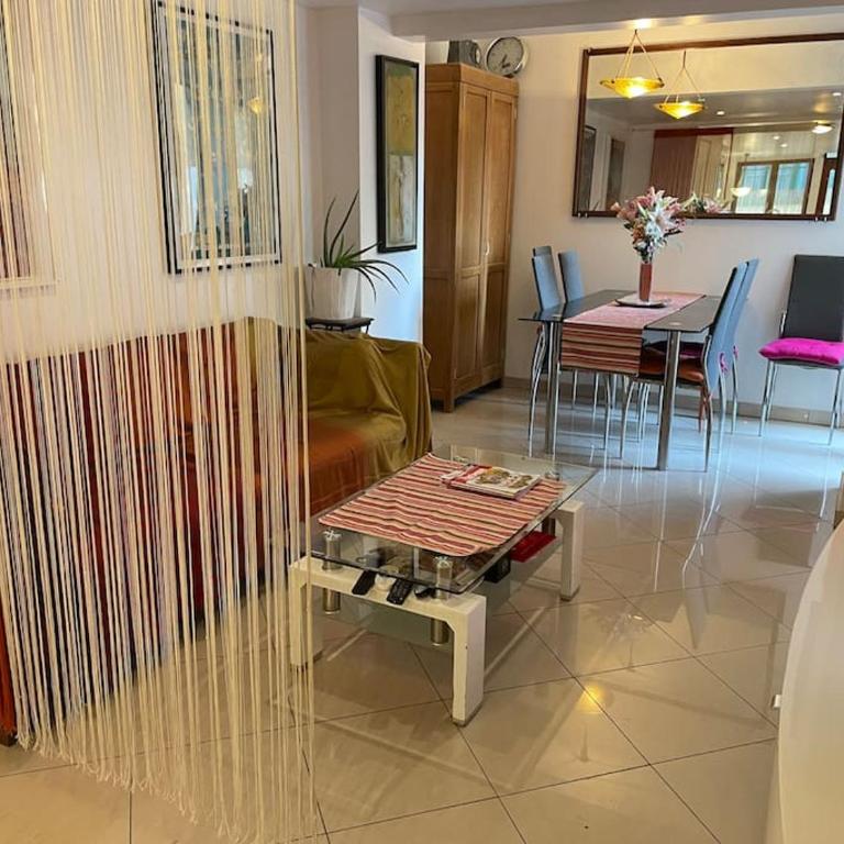 ChezAdrienParis - Appartement de 90m2 en souplex - Appartement 2 Chambres - 7