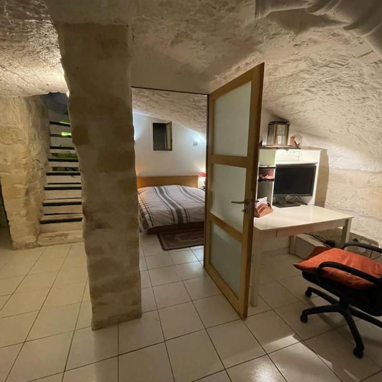 ChezAdrienParis - Appartement de 90m2 en souplex - Appartement 2 Chambres - 22