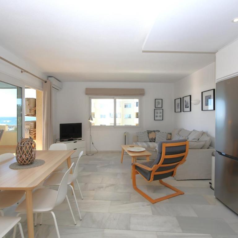 Estepona Port Apartment ALICE - Two-Bedroom Apartment - 6