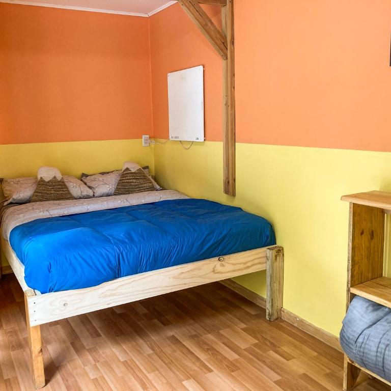 Willhouse Hostel - Double Room with Shared Bathroom - 1