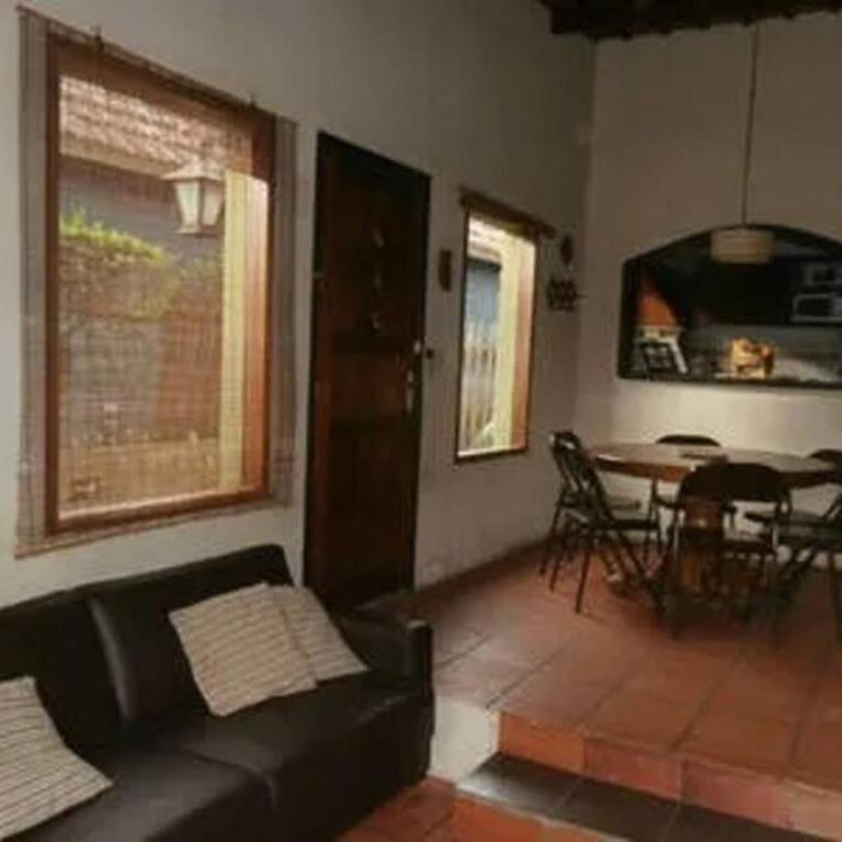Casa cómoda en buena ubicación - Casa de 3 dormitorios - 12