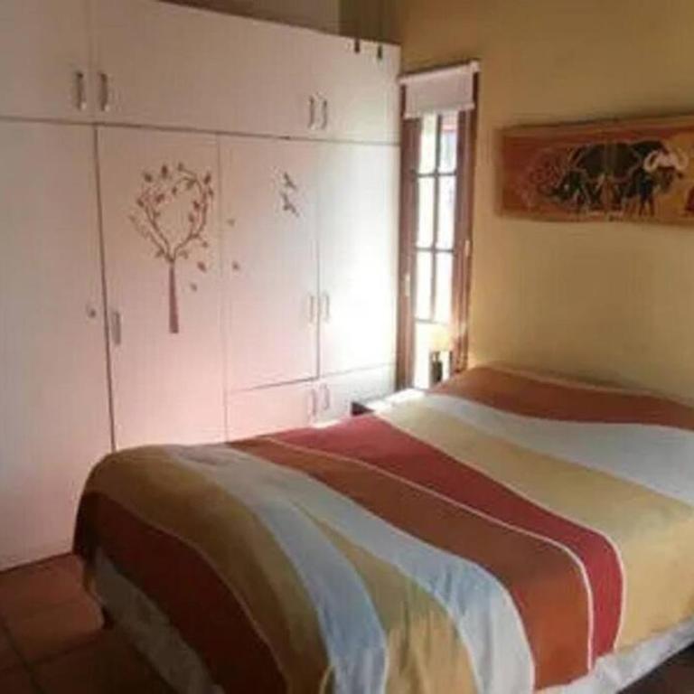 Casa cómoda en buena ubicación - Casa de 3 dormitorios - 13