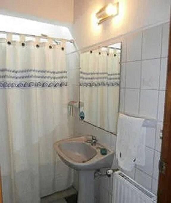 Casa cómoda en buena ubicación - Casa de 3 dormitorios - 14