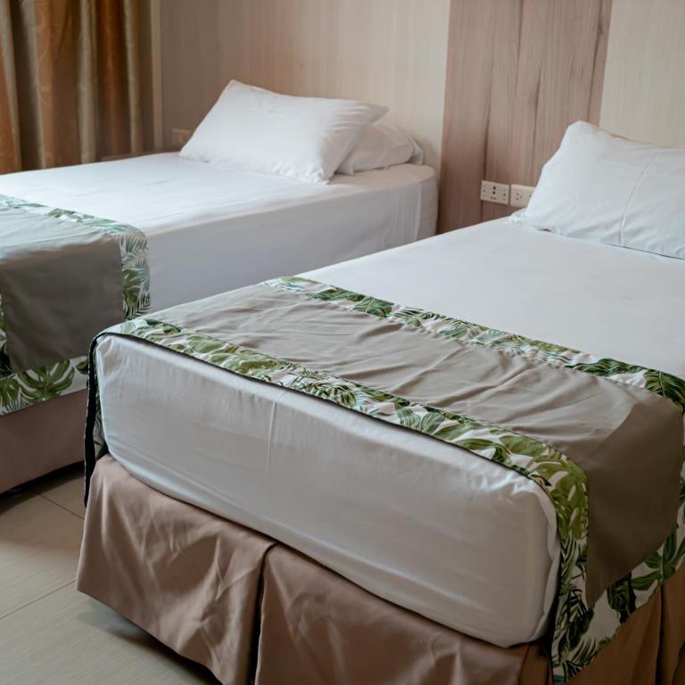 Megal Suites Hotel - Habitación Triple Deluxe - 3