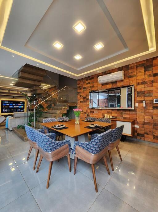 Alto Padrón. Para exigentes - Three-Bedroom Villa - 48