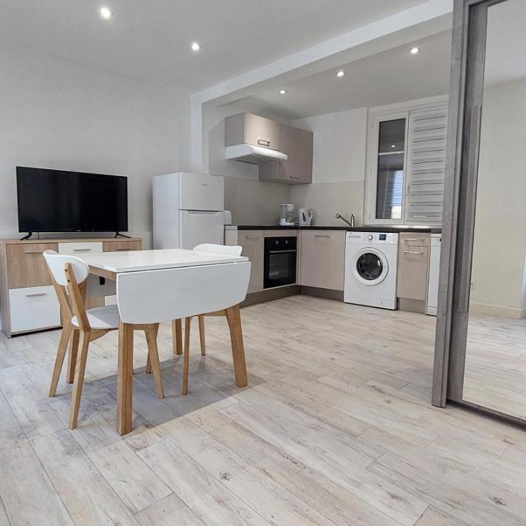 Studio lumineux avec stationnement proche Monaco, Nice, plage et gare - One-Bedroom Apartment - 4