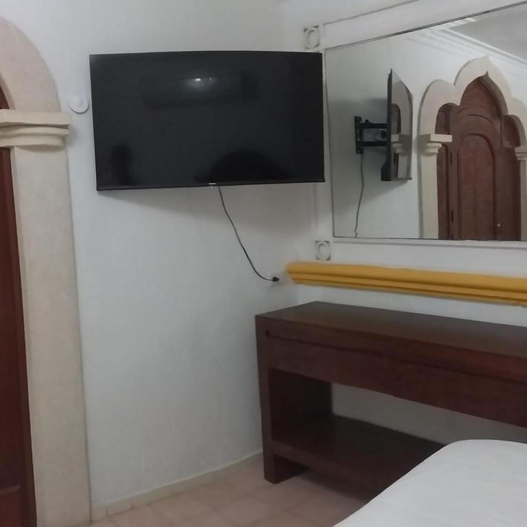 Hermosa casa cuatro recámaras independientes CA - Villa - 21