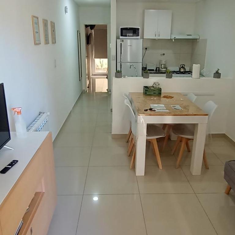 Nikemen, moderno dpto con patio y cochera cubierta - Apartamento de 1 dormitorio - 1