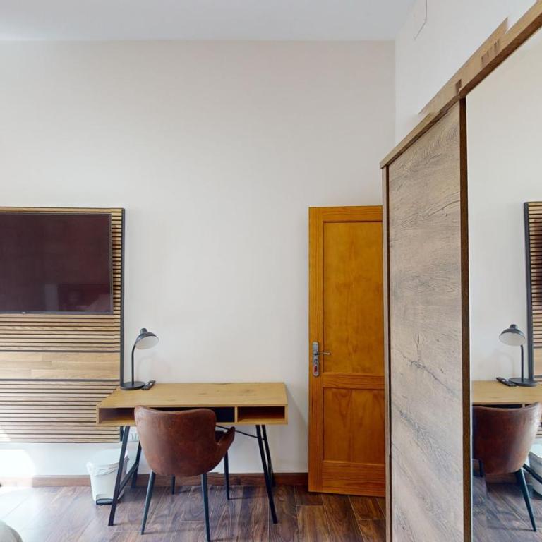 Triana Rooms EH - Habitación Doble con baño compartido - 5