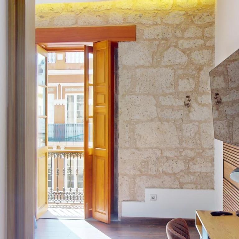 Triana Rooms EH - Habitación Triple con baño compartido - 2