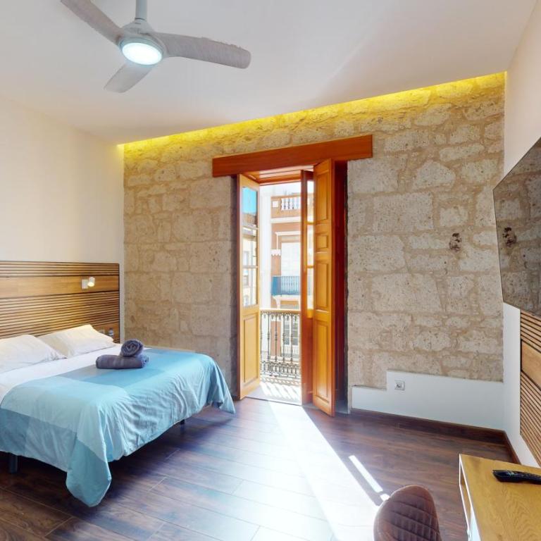 Triana Rooms EH - Habitación Triple con baño compartido - 7
