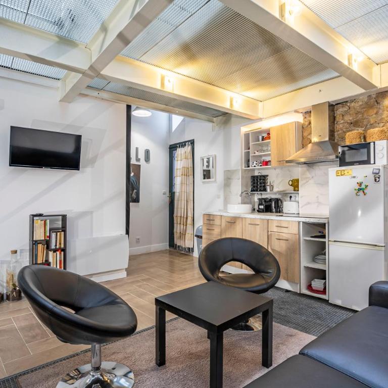 Loft lumineux au coeur du Marais - One-Bedroom Apartment - 4