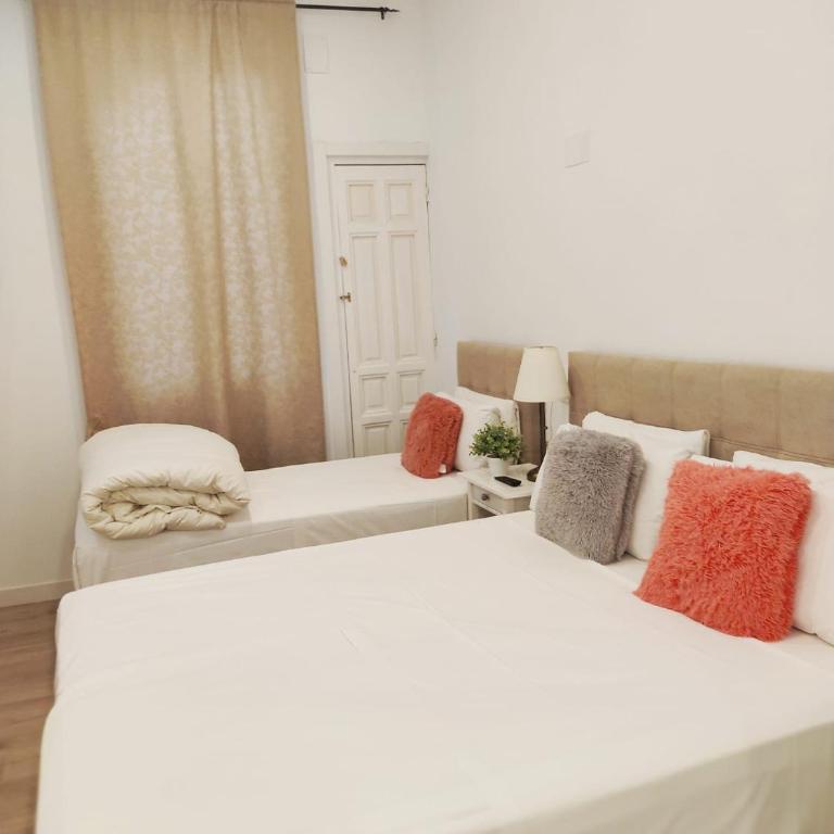 Grand Via House - Superior Triple Room - 8