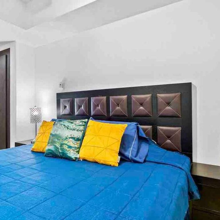 BEACH FRONT~ JACUZZI ~ SPECTACULAR OCEAN VIEWS - Apartamento de 1 dormitorio - 13