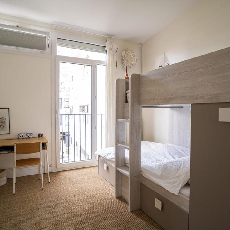Spacious apartment with view of the Eiffel Tower - Appartement - 15
