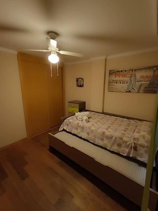 Recogidas Deluxe - Three-Bedroom Apartment - 2