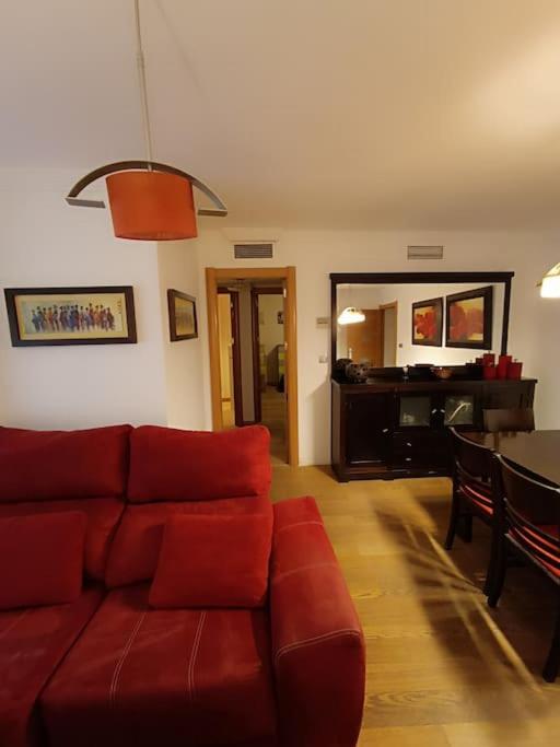 Recogidas Deluxe - Three-Bedroom Apartment - 50
