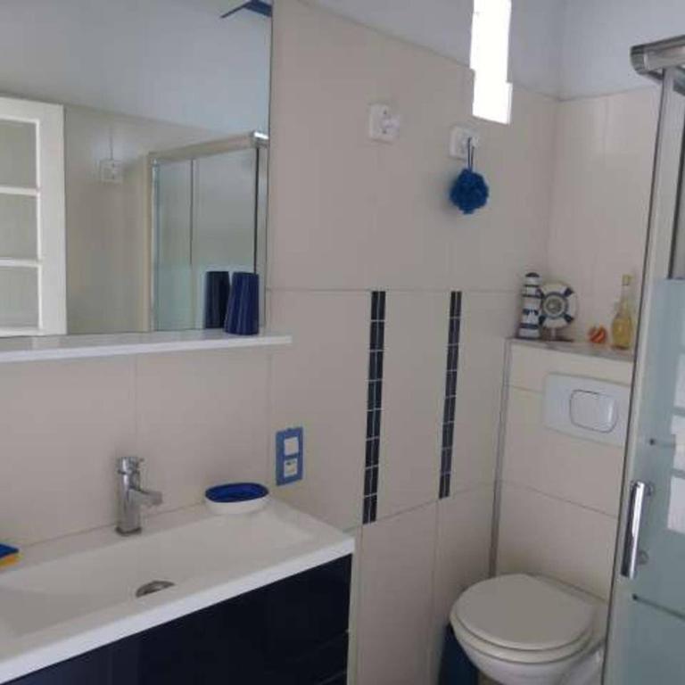 roxane Appartement F1 Bis Face La Mer - Appartement - 5