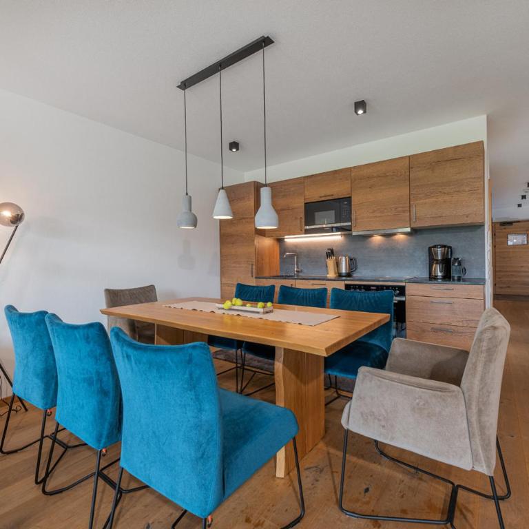 AlpenParks Hotel & Apartment Carpe Solem Mariapfarr - Superior Apartment mit 3 Schlafzimmern und Bergblick - 3