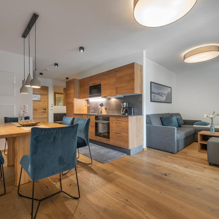 AlpenParks Hotel & Apartment Carpe Solem Mariapfarr - Apartment mit 2 Schlafzimmern und Terrasse - 4