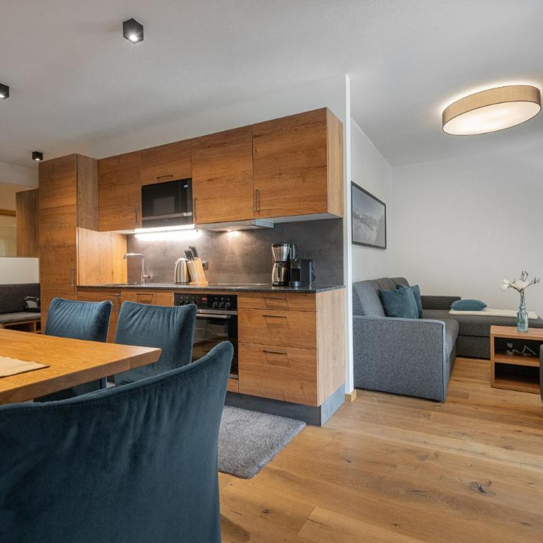AlpenParks Hotel & Apartment Carpe Solem Mariapfarr - Apartment mit 2 Schlafzimmern und Terrasse - 5