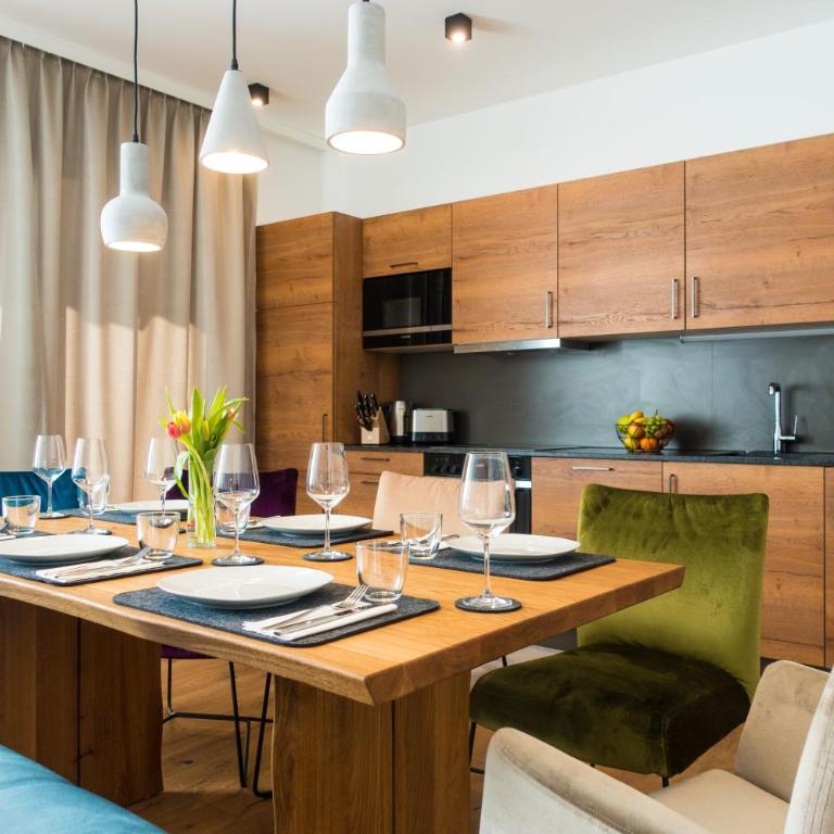 AlpenParks Hotel & Apartment Carpe Solem Mariapfarr - Apartment mit 4 Schlafzimmern und einem Balkon - 1
