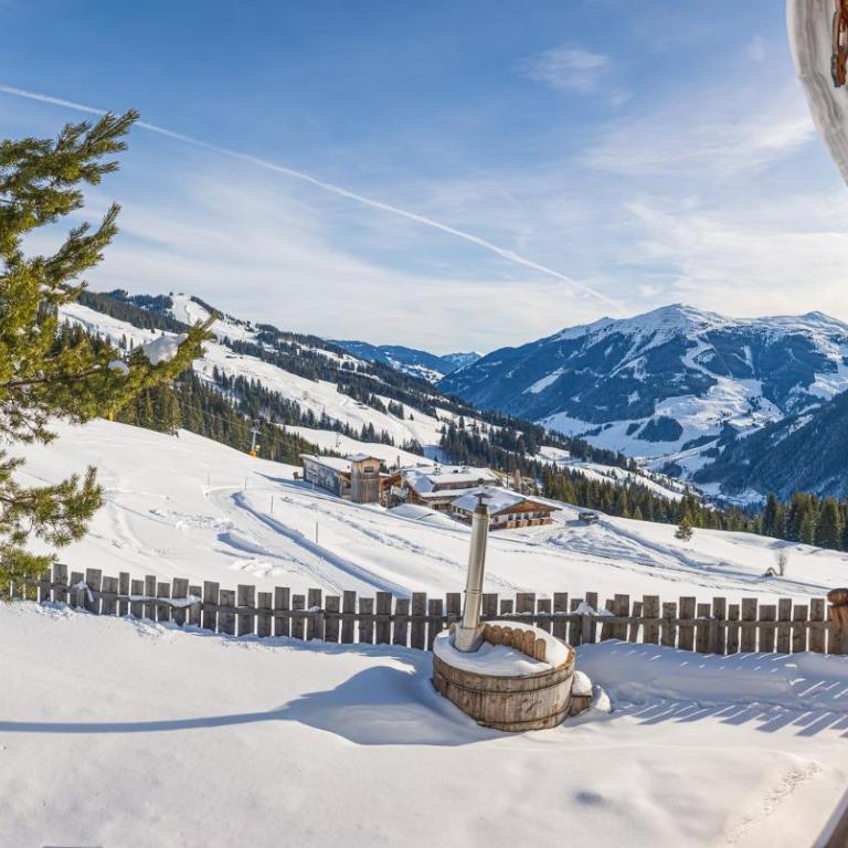 Wallegg Lodge - Alpine Premium Chalet - Ski In-Ski Out - Real Alpine Location Saalbach - Deluxe Chalet - 7