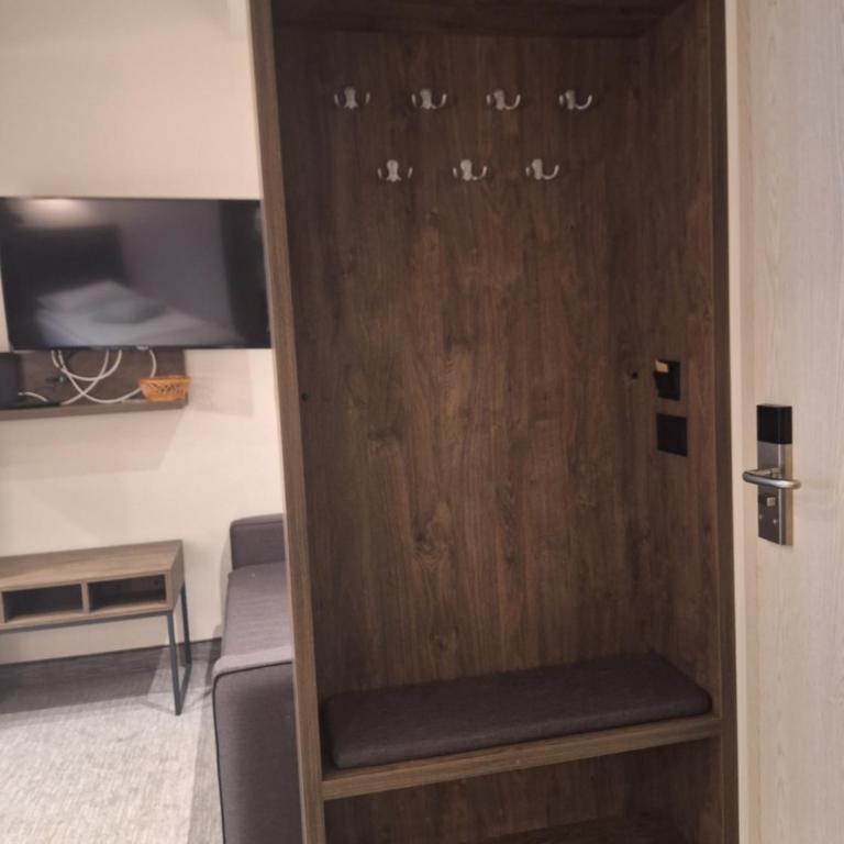 Apartmani Haski Konaci - Standard Twin Room with Sofa - 5
