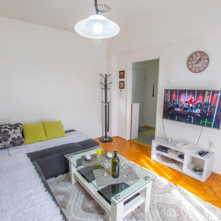 Apartment City Lights - One-Bedroom Apartment - 1