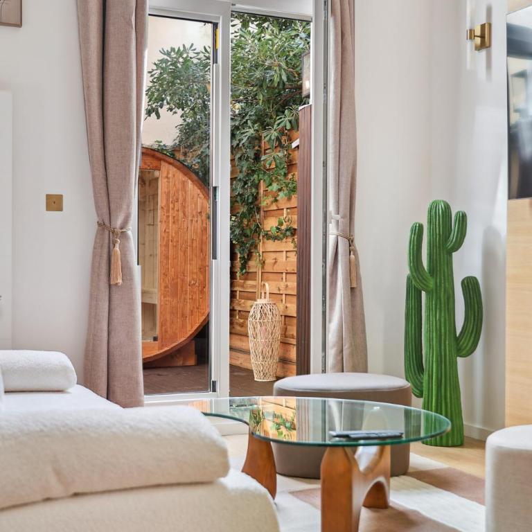 Suite luxueuse avec jardin privé Sauna et Jacuzzi - Appartement 1 Chambre - 2