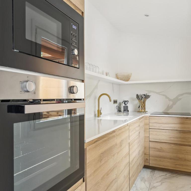 Suite luxueuse avec jardin privé Sauna et Jacuzzi - Appartement 1 Chambre - 16