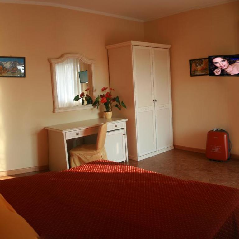 Residence Miralago Rooms & Apartments - Camera Matrimoniale - 9