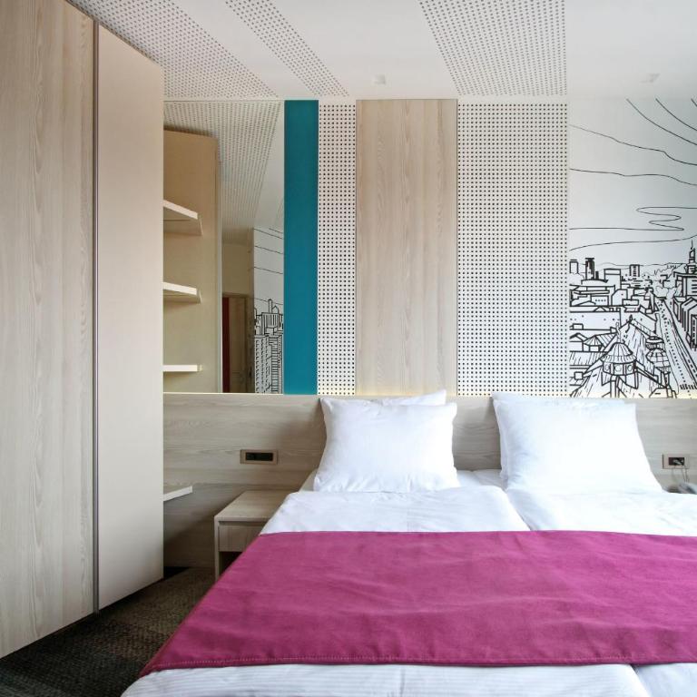 Hotel Cosmopolit - Dvokrevetna Soba sa Bračnim Krevetom - 19