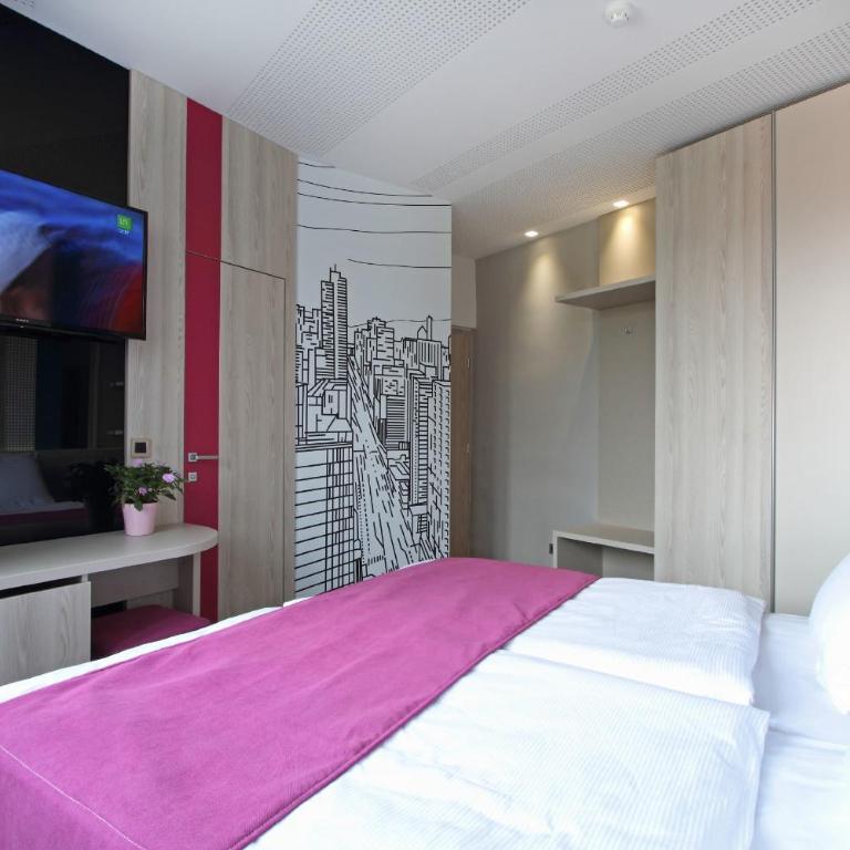 Hotel Cosmopolit - Dvokrevetna Soba sa Bračnim Krevetom - 10